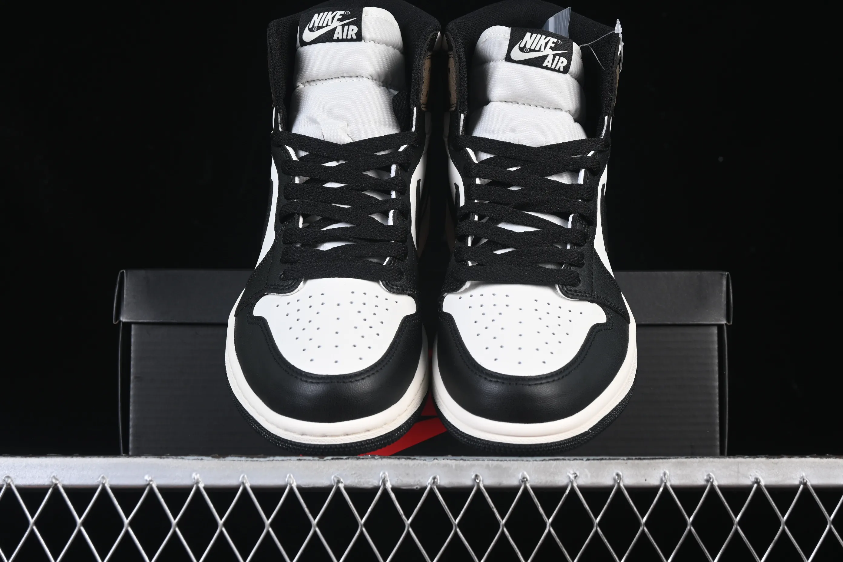 All categories Air Jordan Jordan series basketball shoes Air Jordan 1 High Air Jordan 1 High OG "Dark Mocha" AJ1 Joe 1 small barb 555088-105